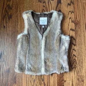 Esprit faux fur vest